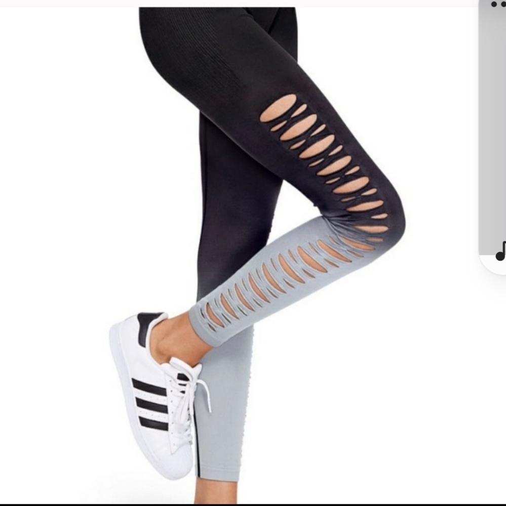 🚫SOLD🚫VS PINK COOL & COMFY CUT OUT TIGHTS - Picture 5 of 16